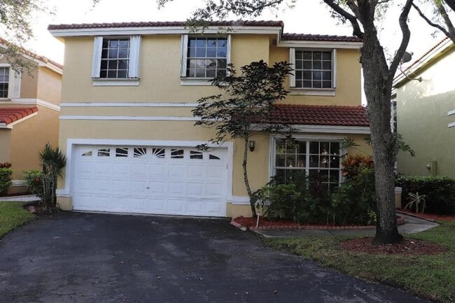 Photo - 839 Garnet Cir