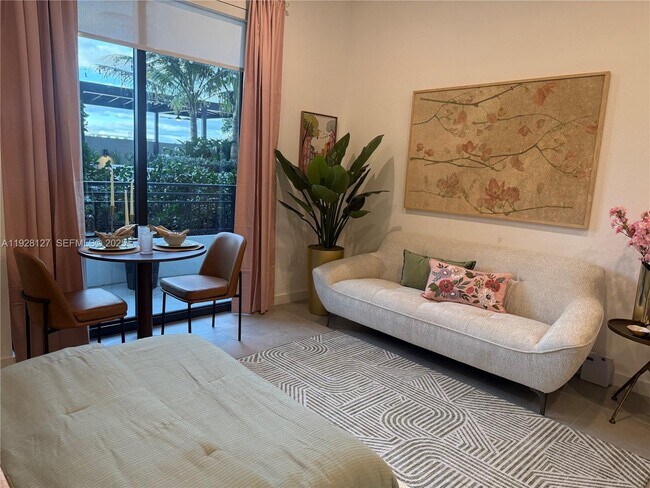 Photo - 2001 Van Buren St Unit 728