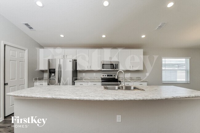 Photo - 851 Orleans Dr