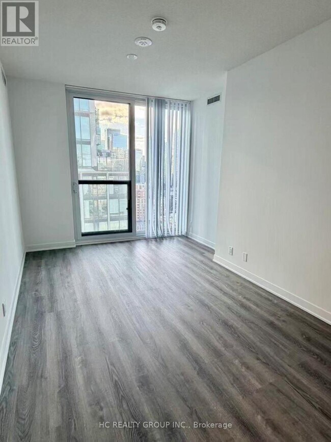 Photo - 180 Front St E Unit 2712