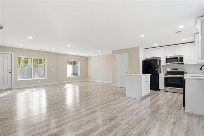 Photo - 1735 Carter Cir