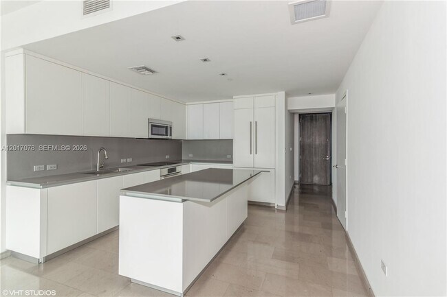 Photo - 88 SW 7th St Unit 2508