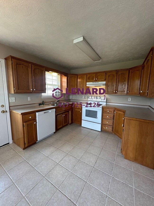 Photo - W Bradford - Urich Unit 417 W Bradford