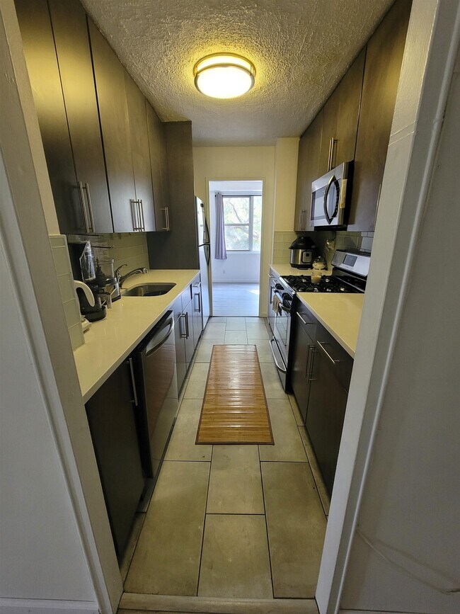 Photo - 201 St Pauls Ave Condo Unit 4G