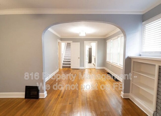 Photo - 5815 Euclid Ave E