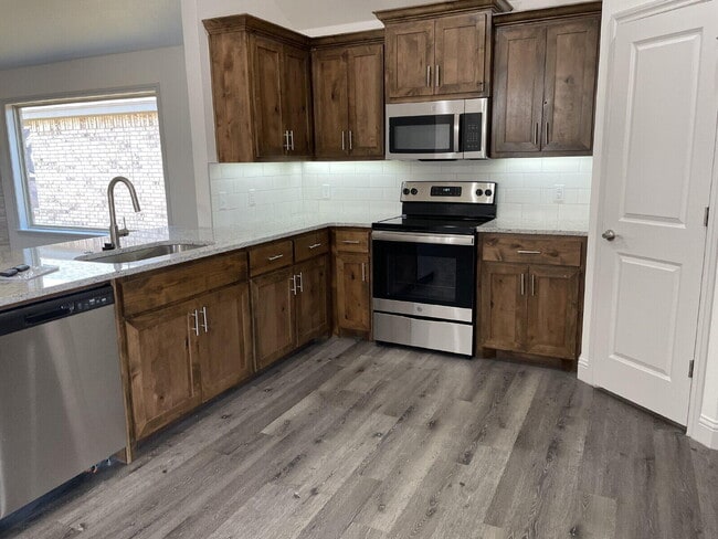 Photo - 7219 23rd St