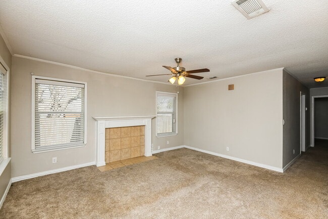Photo - 505 Plainview Dr
