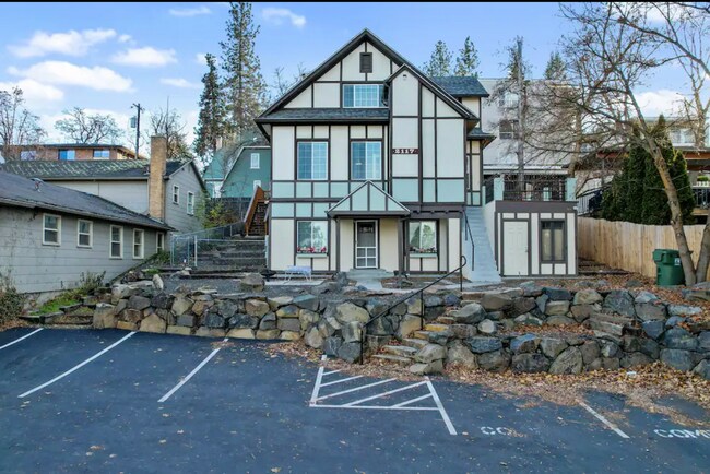 Photo - 2117 W Riverside Ave Unit 3