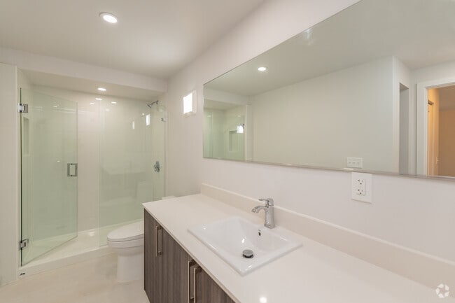 Unit 101 Master Bathroom