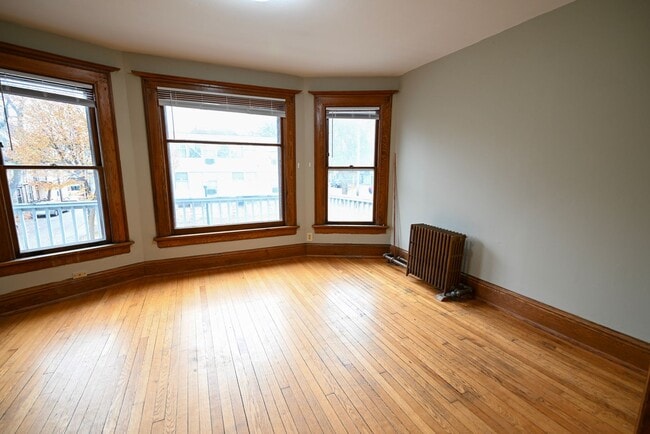 Photo - 405-407 W Main St - Duplex Unit 407