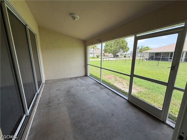Photo - 544 SE 7th St