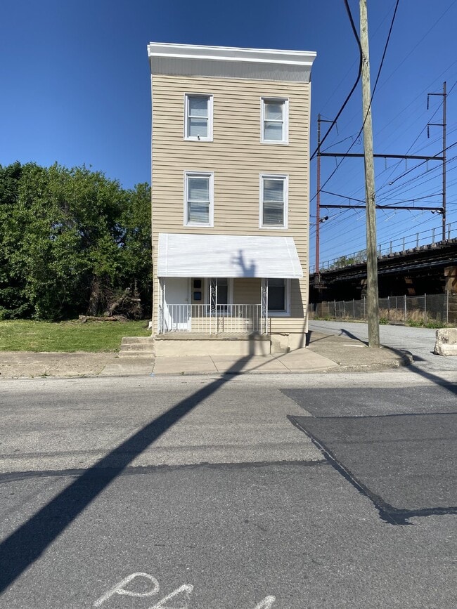 Renovated 1 bedroom Apartment for Rent