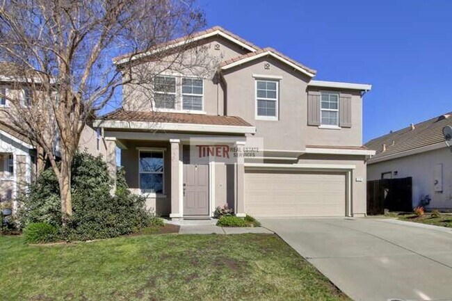 Well maintained 4 bedroom Roseville Home -... - Well maintained 4 bedroom Roseville Home -...