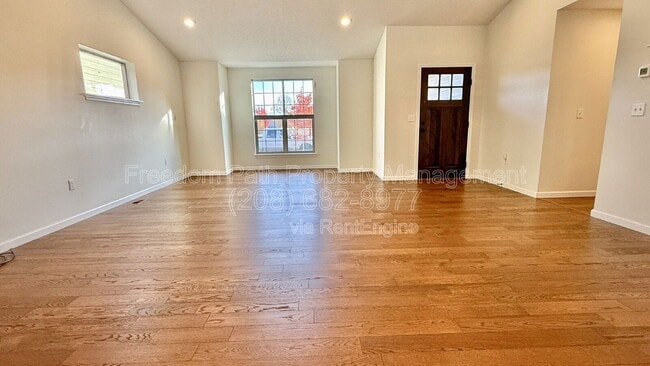 Photo - 1516 River Rock Rd