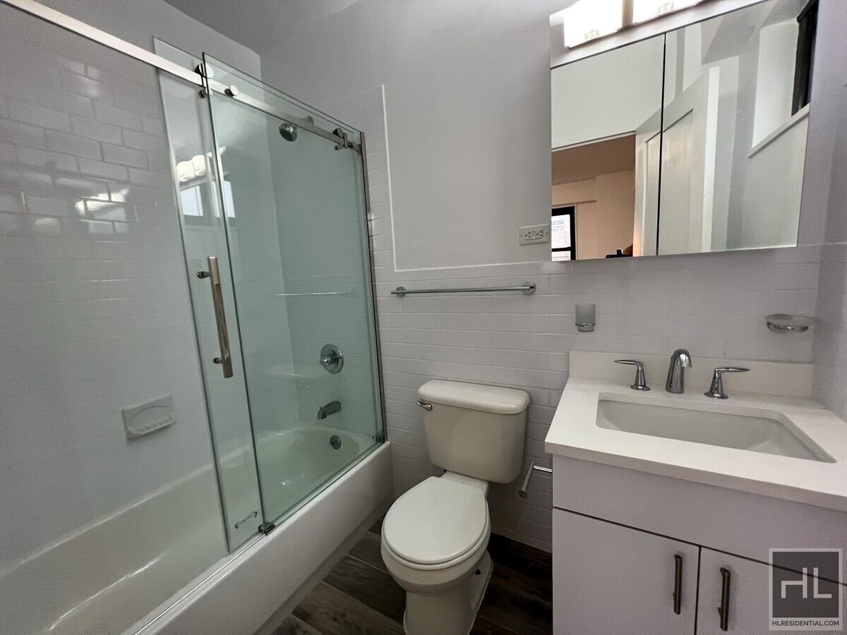 Photo - E 88th St Unidad 16Z