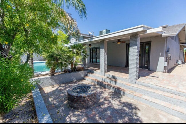 Photo - 5120 S Dorsey Ln