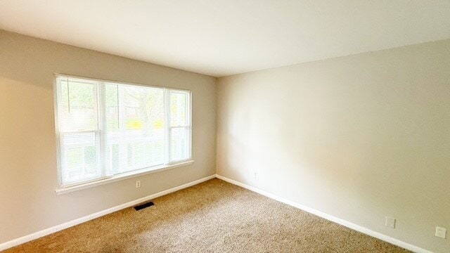 Photo - WARREN TWP - 4 BEDROOM TWO STORY WITH 2.5 BATHS AVAILABLE NOW!