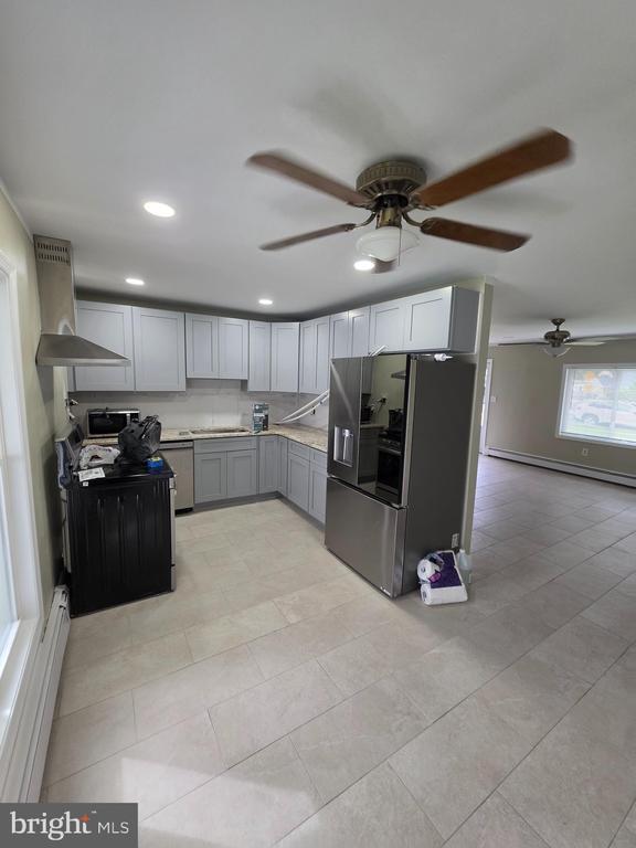 Photo - 131 Vermont Ln