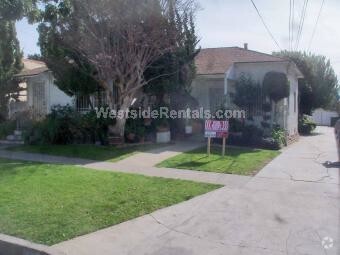 Building Photo - 234 Stepney St Rental