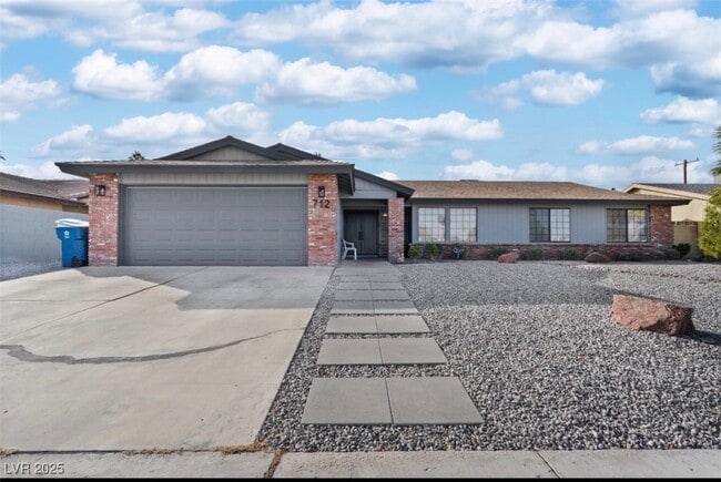 Building Photo - 712 Glen Abbey Cir Rental
