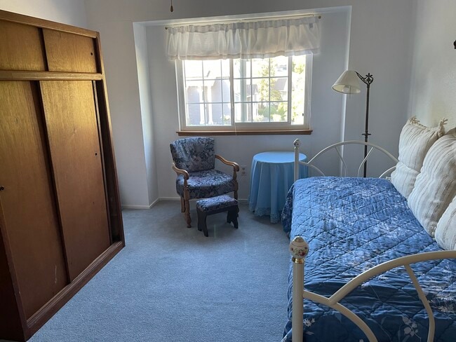 Photo - 2033 Silvercrest Dr