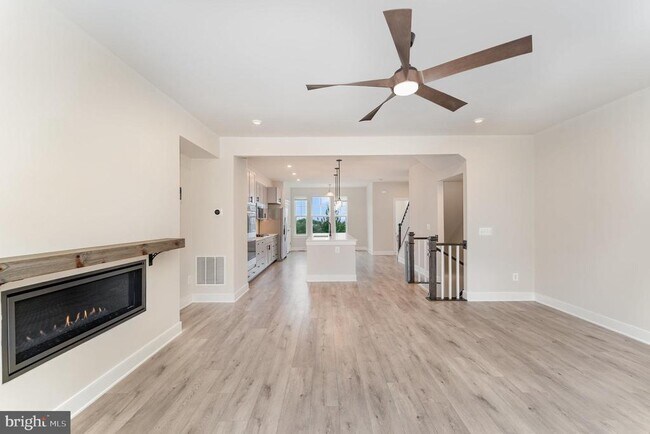Photo - 1579 Sandpiper Bay Lp