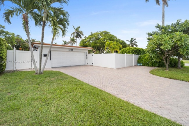 Photo - 4506 W Tradewinds Ave