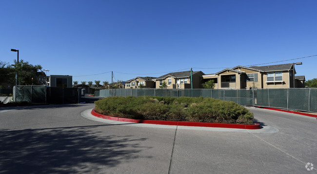 Photo - Highgrove Blossom Apartments