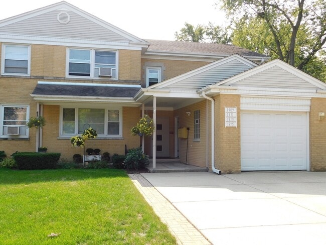 Photo - 1909 Dewes St Condo Unit 2