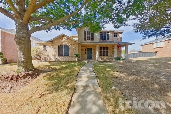 Photo - 813 Wolf Trail House