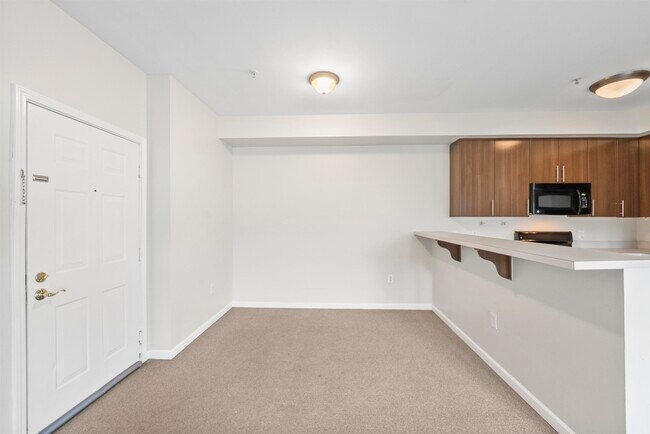 Photo - 845 Newark Ave Unidad 3D