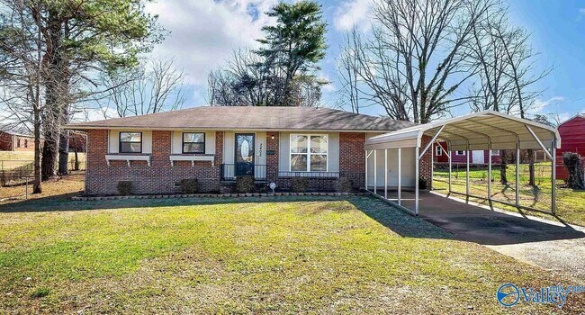 Photo - 2402 Mcclain Cir NW