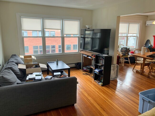540 Main St Unit 2B