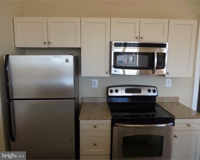 Photo - 312 Walnut St Unidad 102