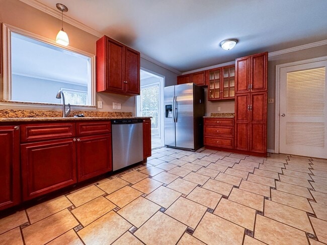 Photo - Beautiful Tri Level Home in Vanstory Hills