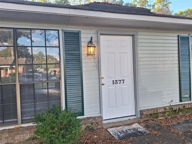 Photo - 1377 Dunbarton Rd