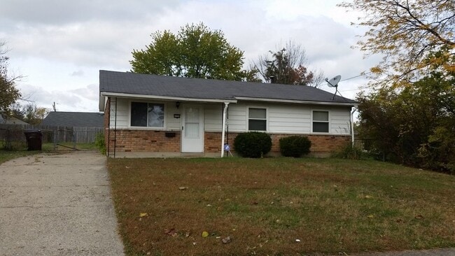 Building Photo - 3BD 1BTH Ranch in the Pleasant Run Neighbo...