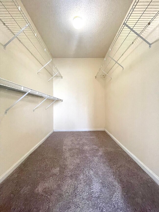 Photo - 2B/2B Unfurnished Condo near Beach in the Heart of Destin!