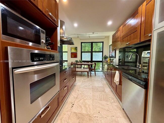 Photo - 1121 Crandon Blvd Unit E107