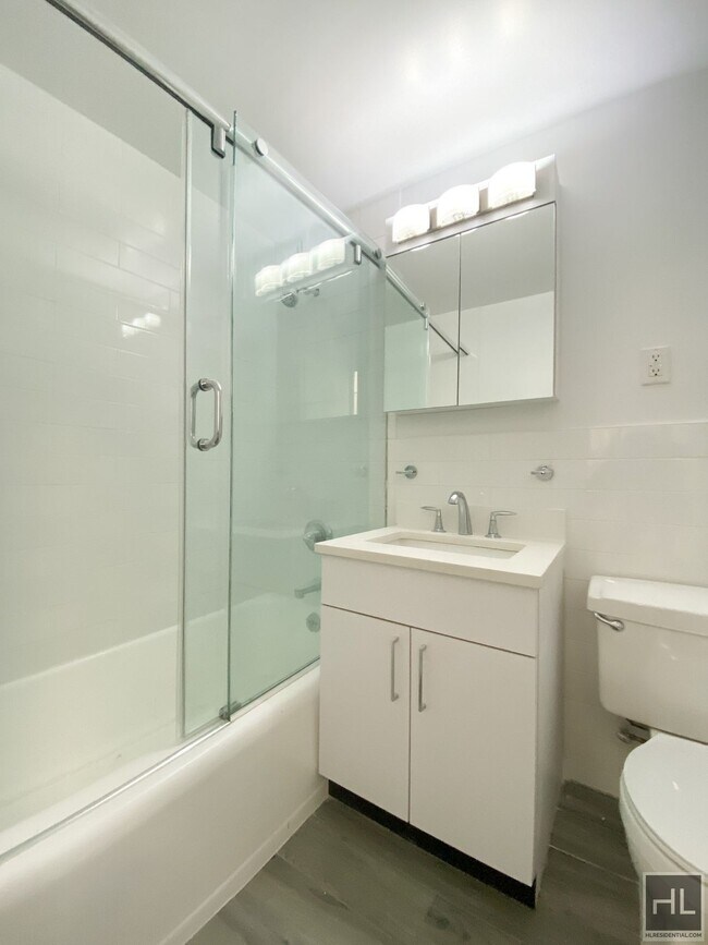 Photo - EAST 69 STREET Unit 2B