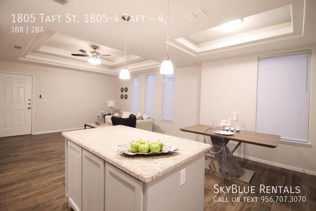 Building Photo - 1805 Taft St Unit 4,