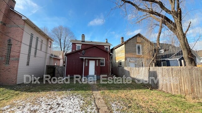 Photo - 48 Boltin St