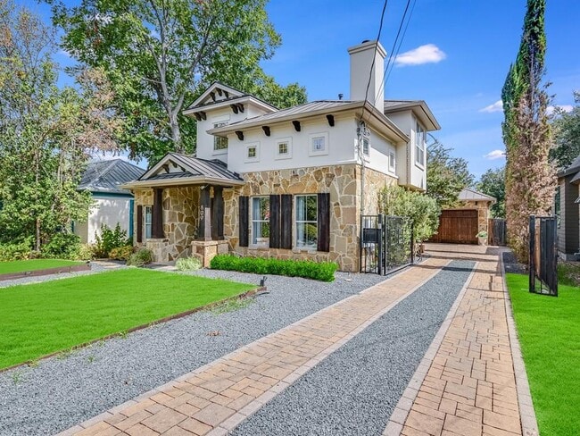 Photo - 809 Kinney Ave