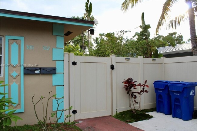 Photo - 300 SW 8th St Unidad 302