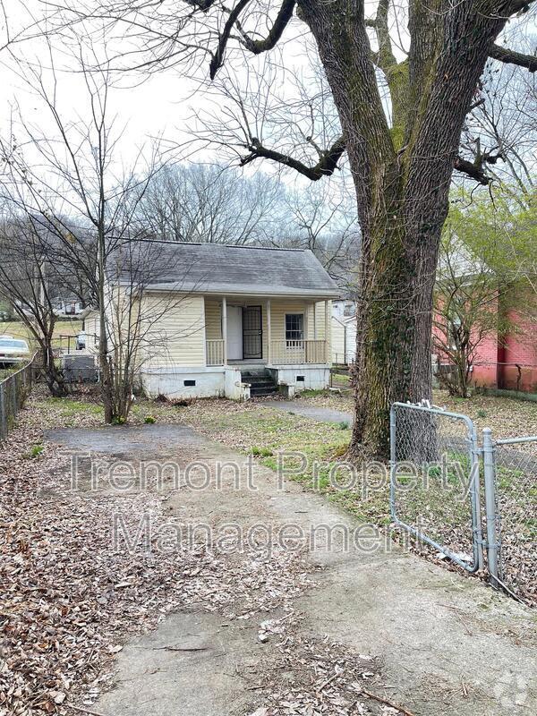 Building Photo - 2302 Wheeler Ave Rental