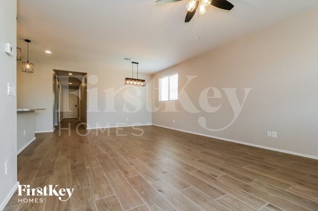 17565 W Villa Chula Ln