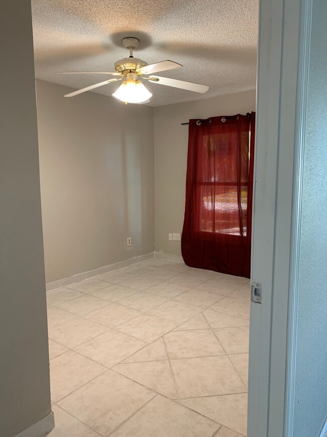 Photo - 3481 Harrow Ln