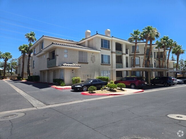 Building Photo - A Fabulous 2 Bedroom Condo at Vistana