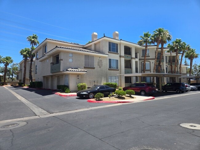 Building Photo - A Fabulous 2 Bedroom Condo at Vistana