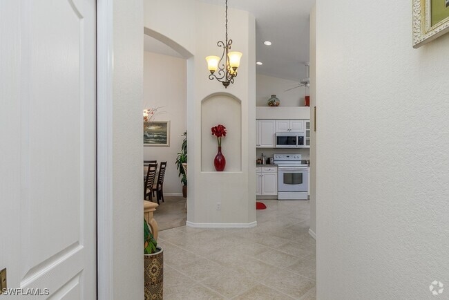 Building Photo - 8499 Ibis Cove Cir Unit M-670 Rental